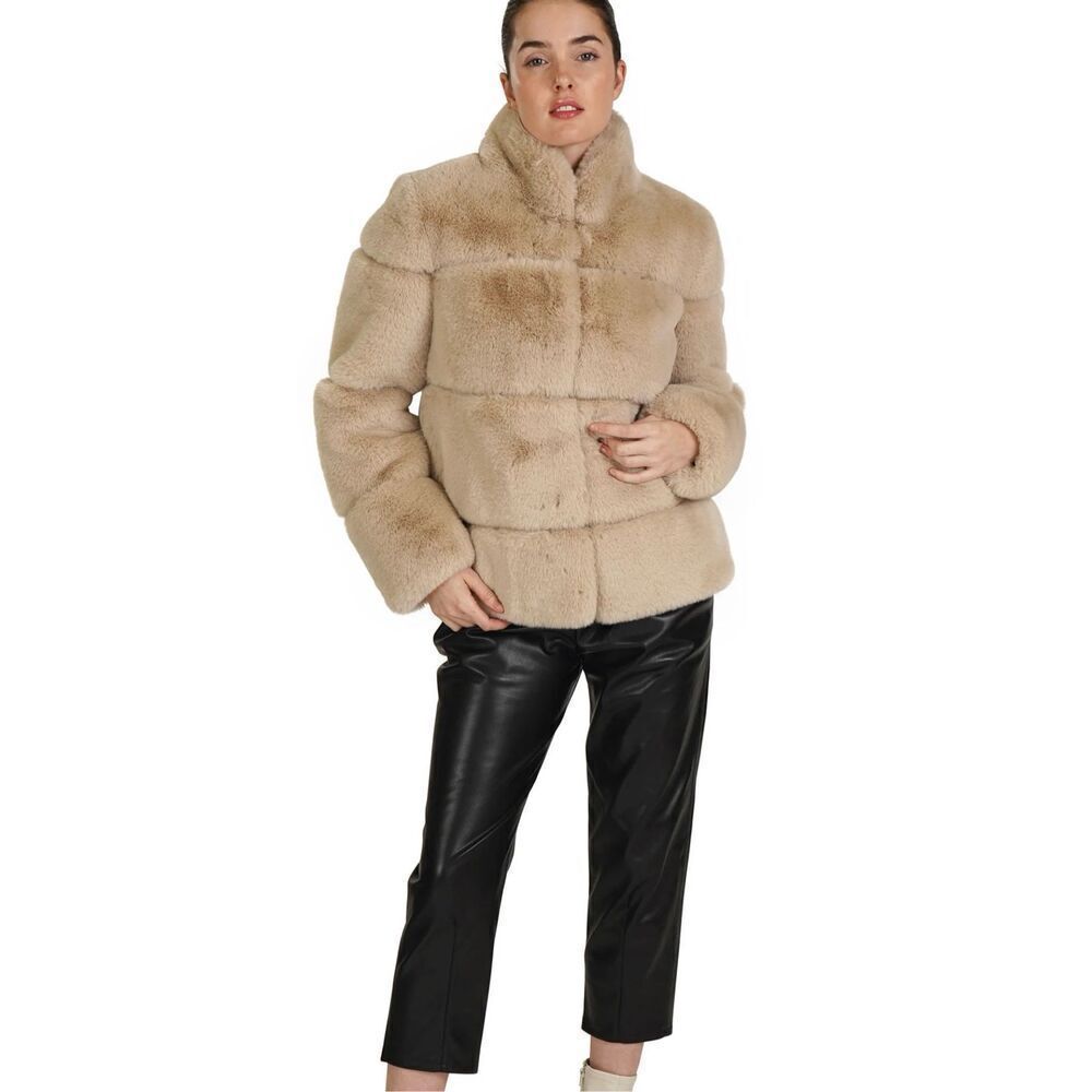 NWOT - Love Token Beige Faux Fur Winter Coat (Size L)